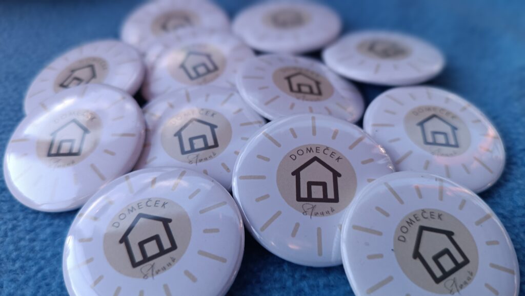 Účelnost a stylovost kovových odznaků: Výběr ideální velikosti pro vaši značku